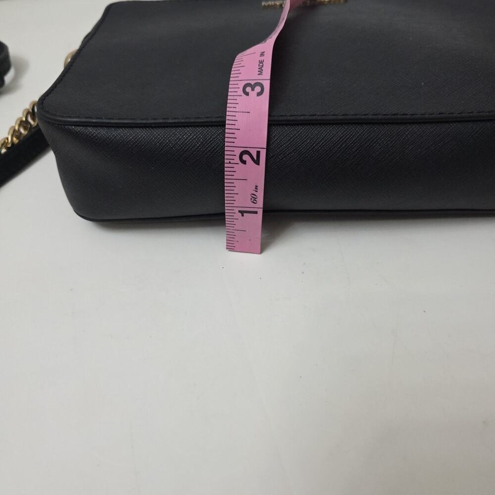 Michael Kors Black Saffiano Leather Crossbody Bag Gold Chain Strap Zip Top Clean - Picture 9 of 9
